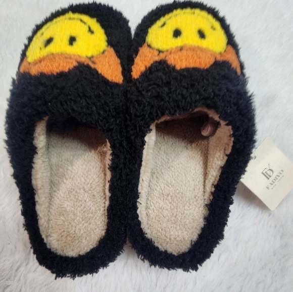 FADIVO Emoji Slippers - Picture 4 of 10